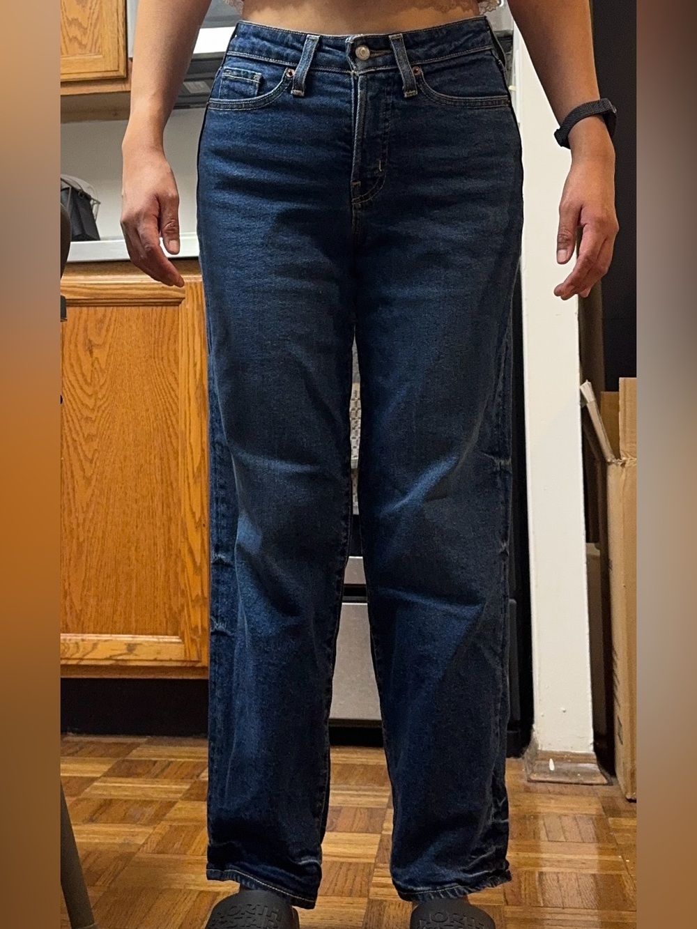 Old navy baggy Straight-Leg Dark Blue Jeans. Size 0 (26-28)